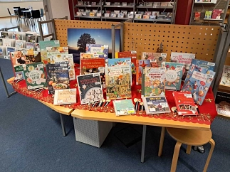 Stimmungsvolle Medienausstellung in der Bibliothek Stuhr: